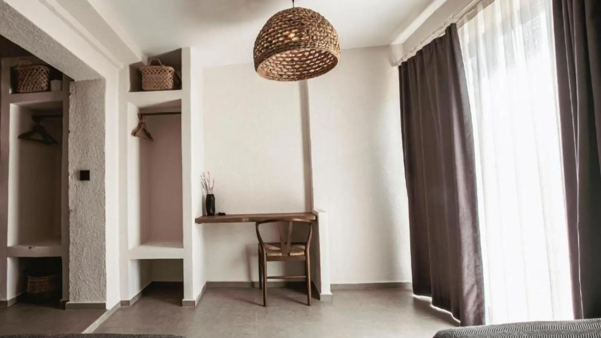 Artotel Alacati 0*,